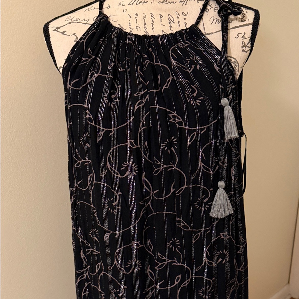 Elegant Black Maxi Dress - Picture 3 of 7